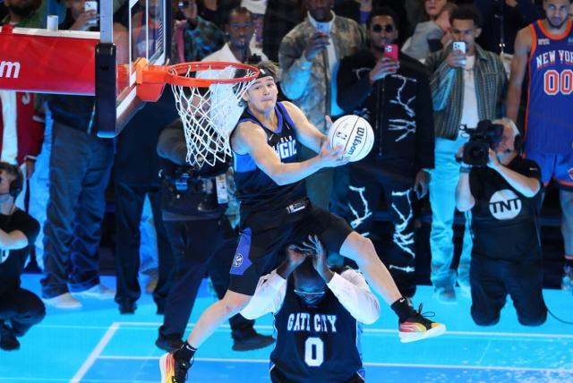 麦克朗再救扣篮大赛！布朗无视争议：我接近夺冠